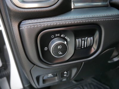 2020 RAM 1500 Limited Crew Cab 4x4 5'7" Box
