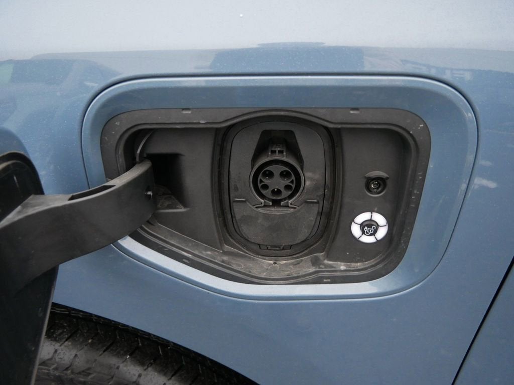 2023 Ford F-150 Lightning Pro