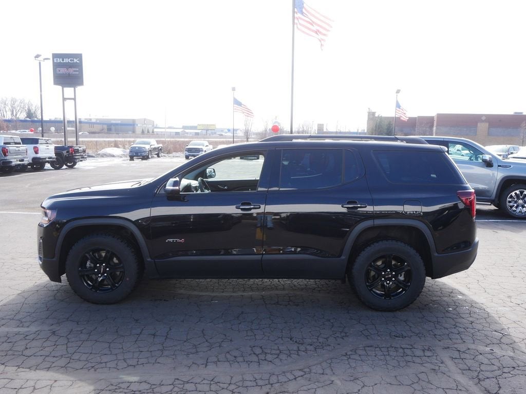 2023 GMC Acadia AT4