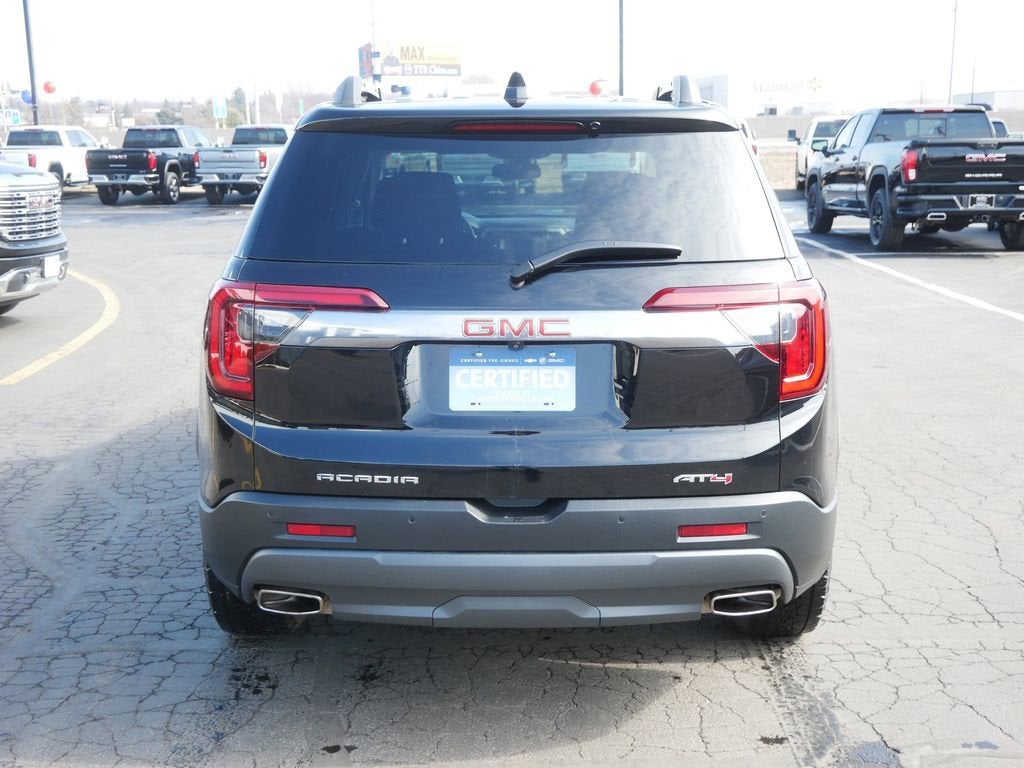 2023 GMC Acadia AT4