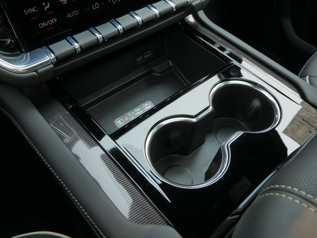 2026 GMC Yukon Elevation - Photo 13