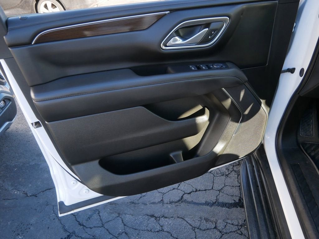 2024 GMC Yukon XL SLE