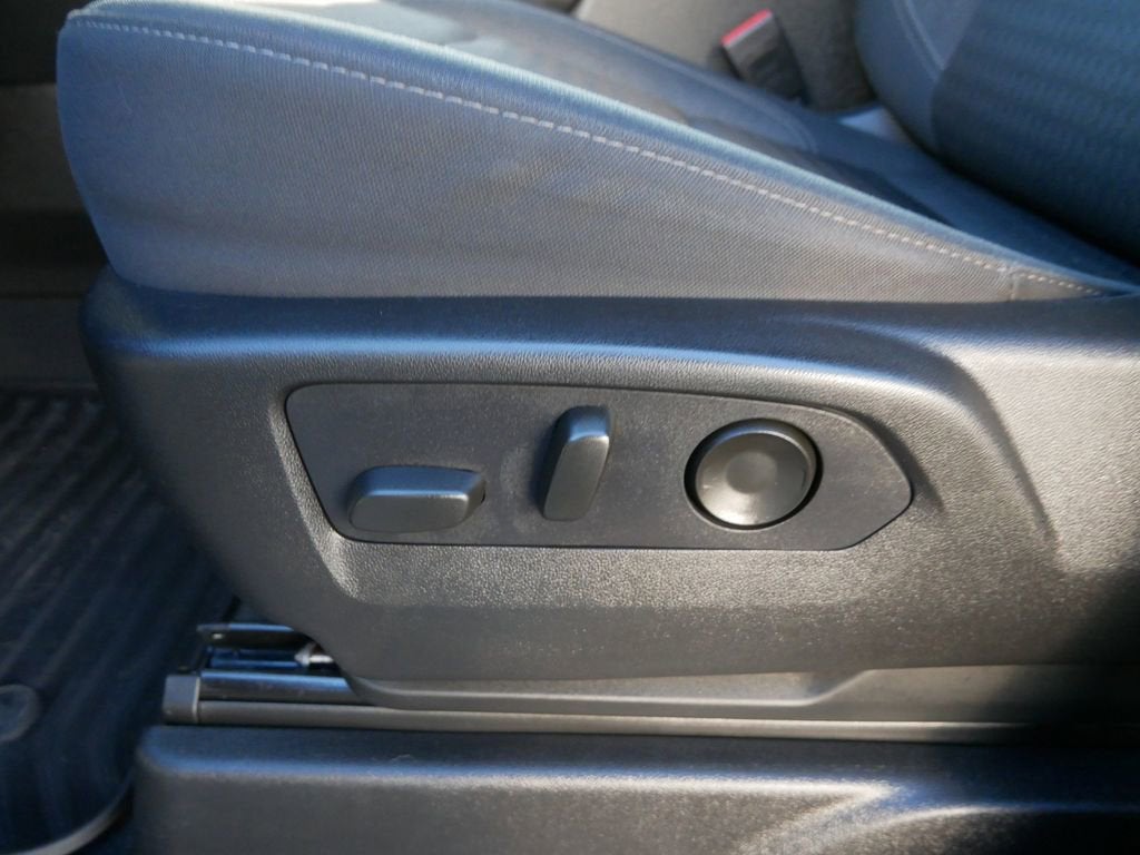 2024 GMC Yukon XL SLE