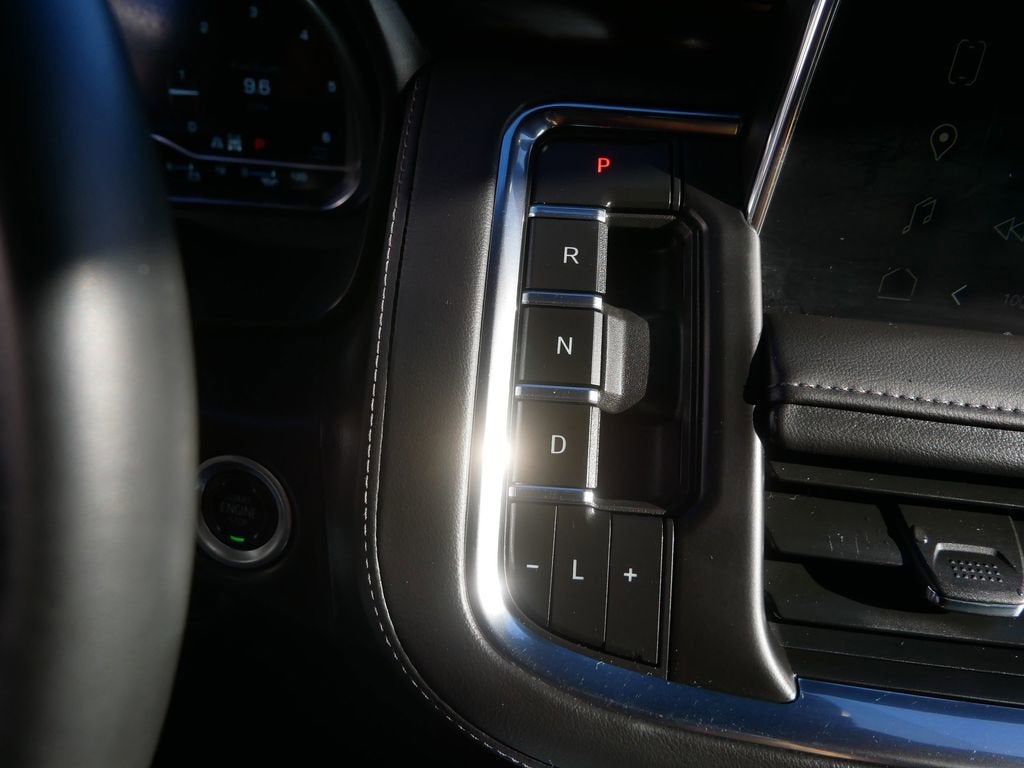 2024 GMC Yukon XL SLE