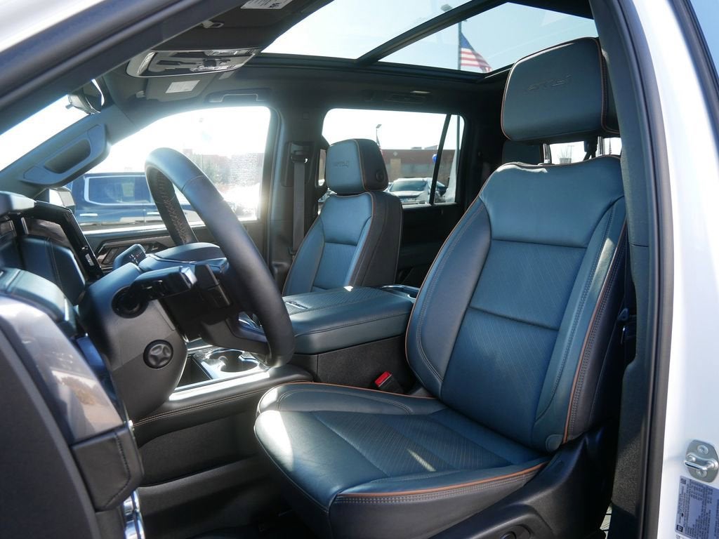 2025 GMC Yukon XL AT4