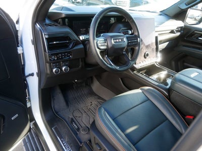 2025 GMC Yukon XL AT4