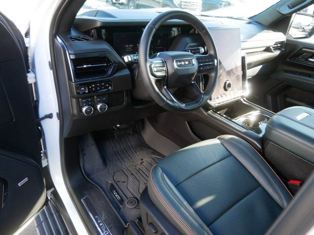 2025 GMC Yukon XL AT4