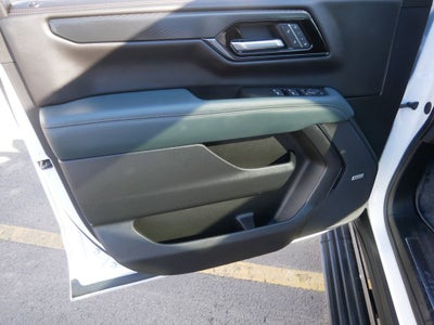 2025 GMC Yukon XL AT4