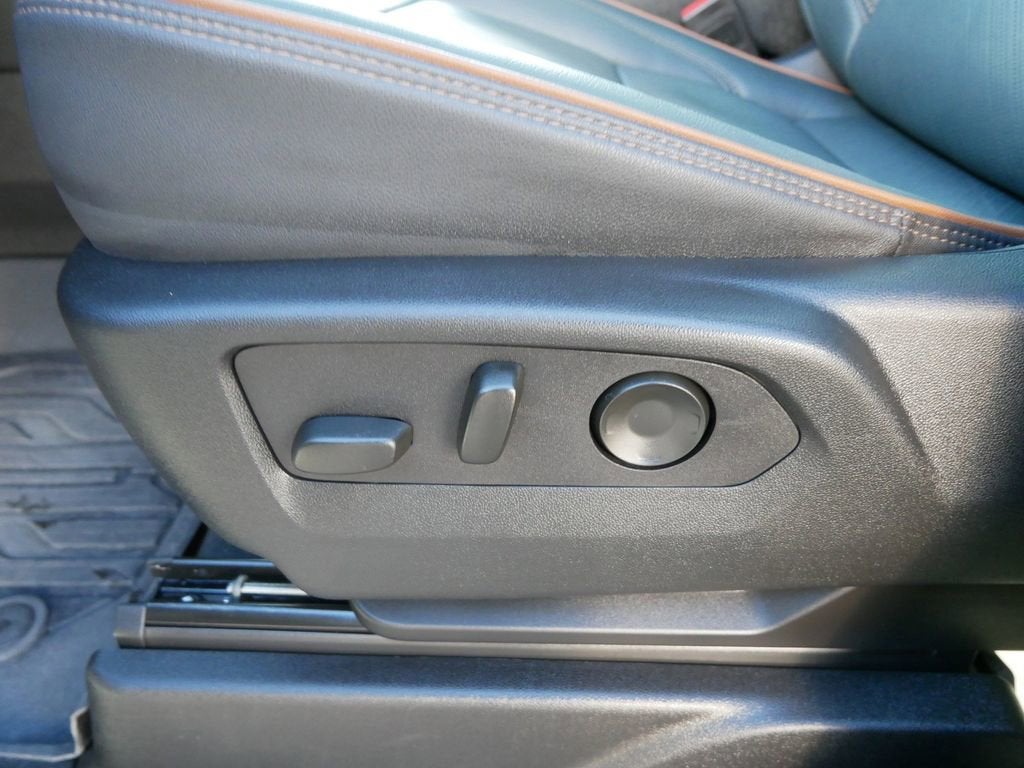 2025 GMC Yukon XL AT4