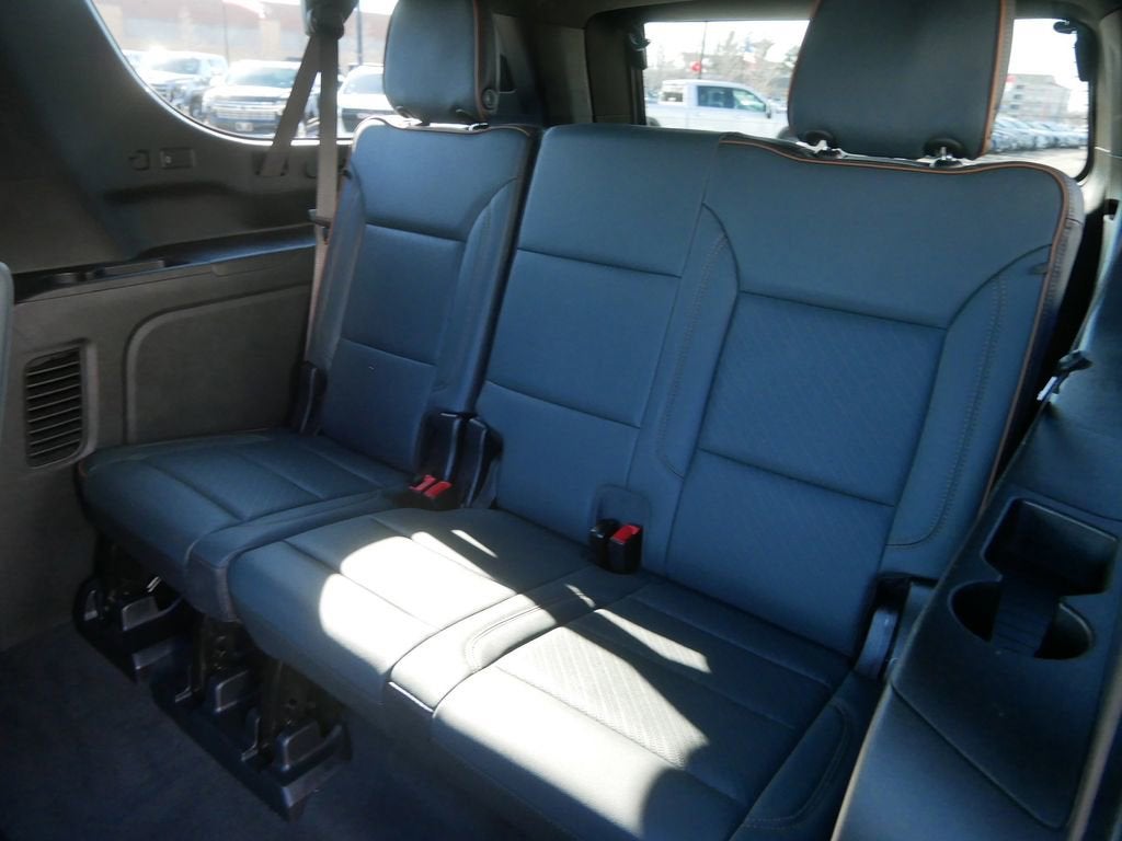 2025 GMC Yukon XL AT4