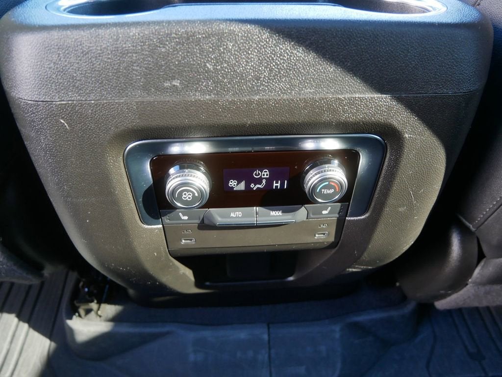 2025 GMC Yukon XL AT4