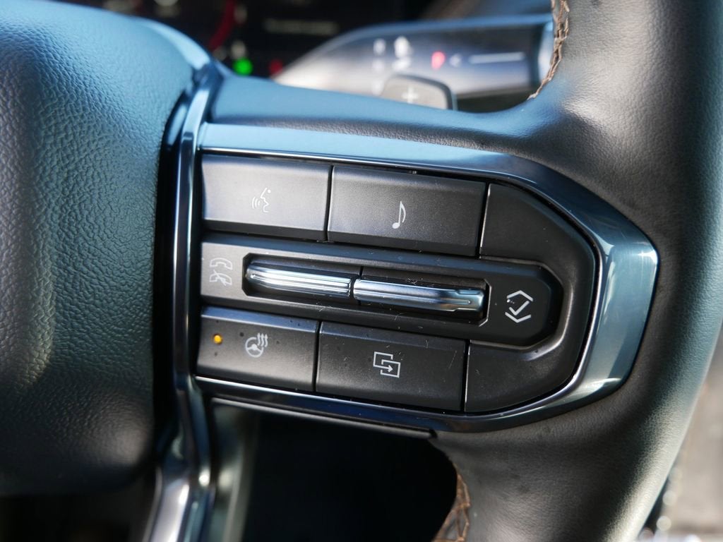 2025 GMC Yukon XL AT4