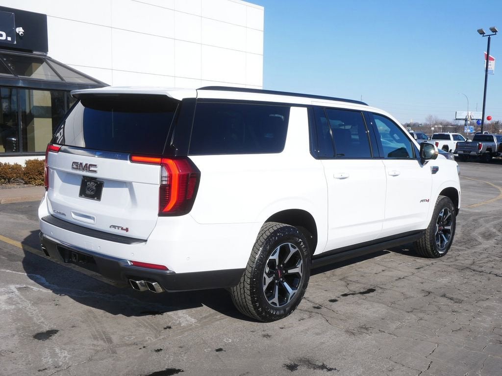 2025 GMC Yukon XL AT4