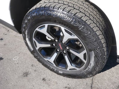 2025 GMC Yukon XL AT4