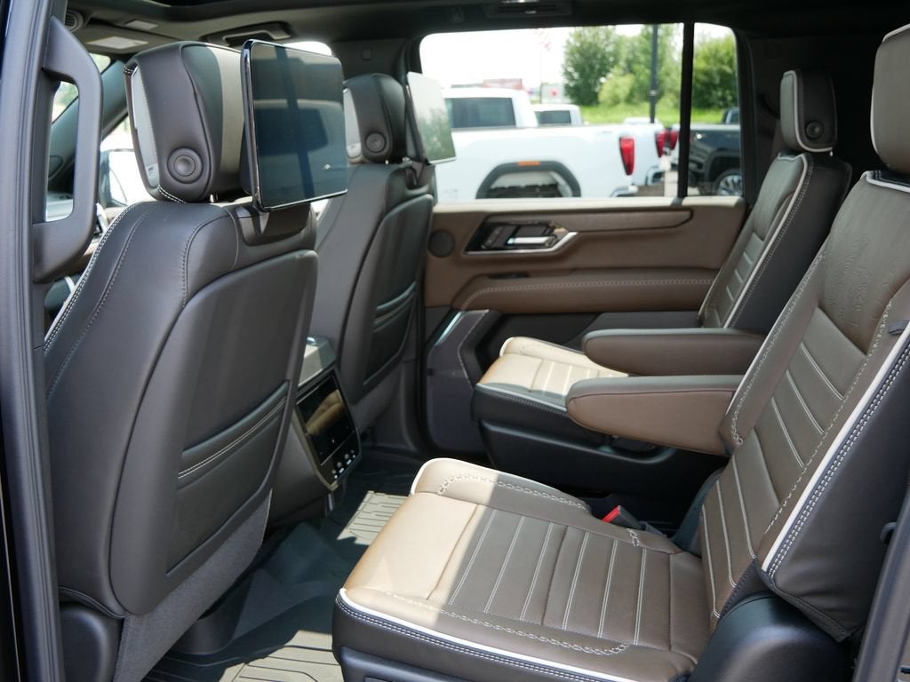 2026 GMC Yukon XL Denali Ultimate - Photo 6