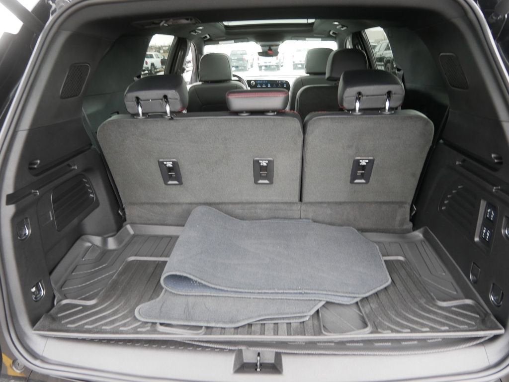 2025 Chevrolet Traverse RS