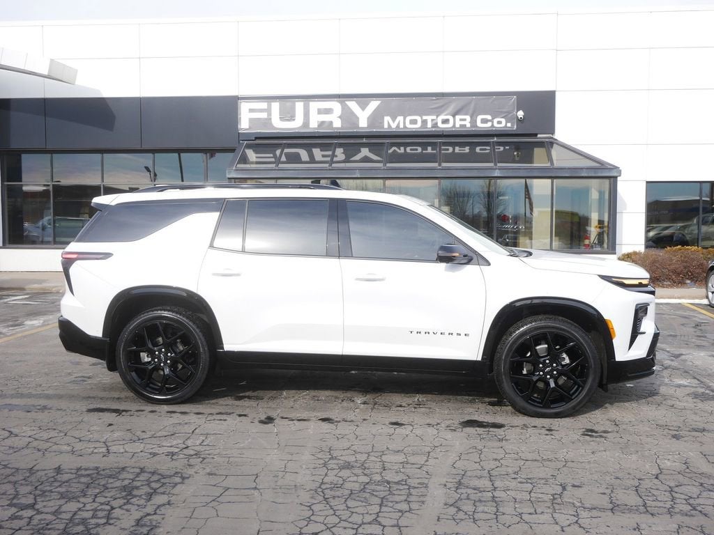 2025 Chevrolet Traverse RS