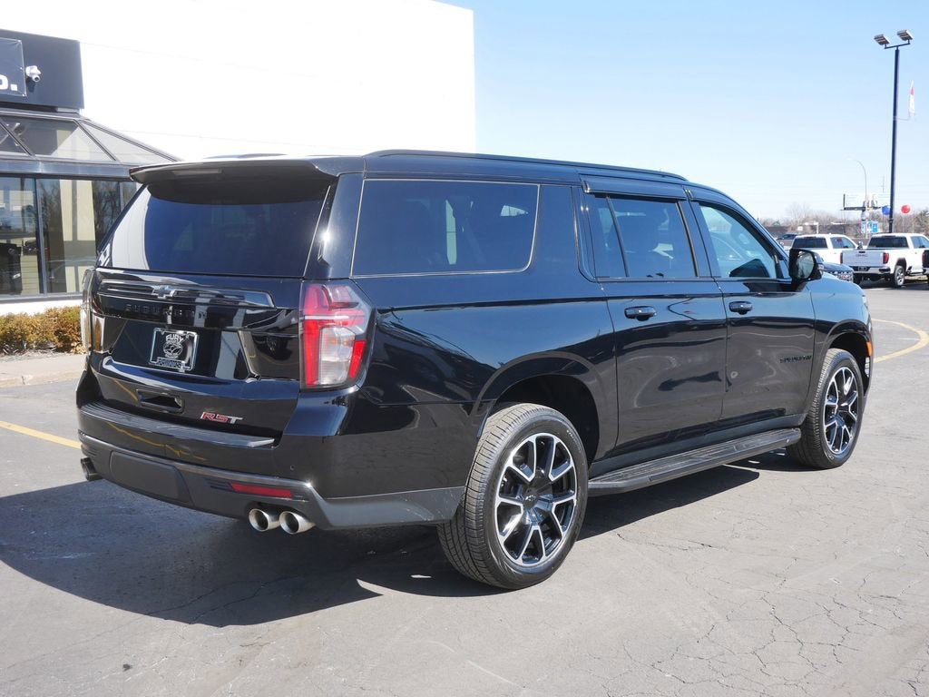 2022 Chevrolet Suburban RST