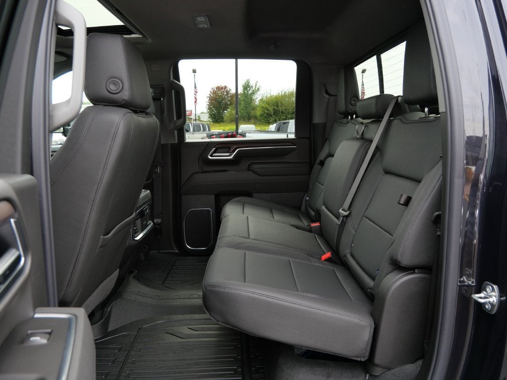 2026 GMC Sierra 3500 HD SLT