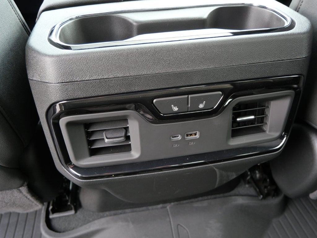 2026 GMC Sierra 3500HD AT4 - Photo 10