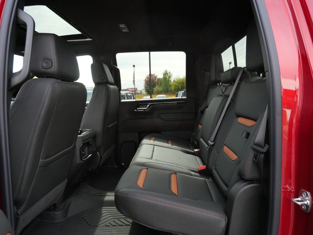 2026 GMC Sierra 3500HD AT4 - Photo 9