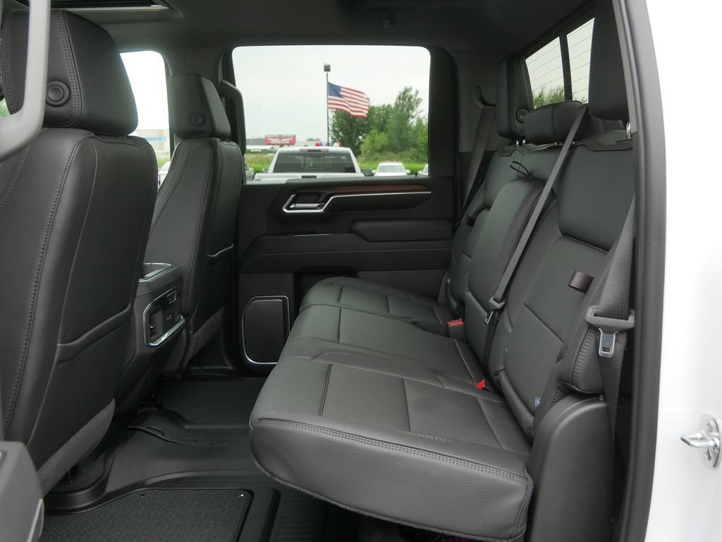 2026 GMC Sierra 3500HD Denali - Photo 8