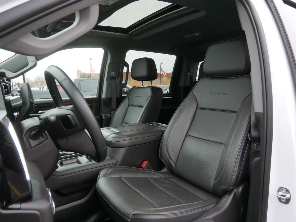 2025 GMC Sierra 3500 HD Denali