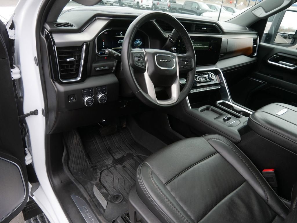 2025 GMC Sierra 3500 HD Denali