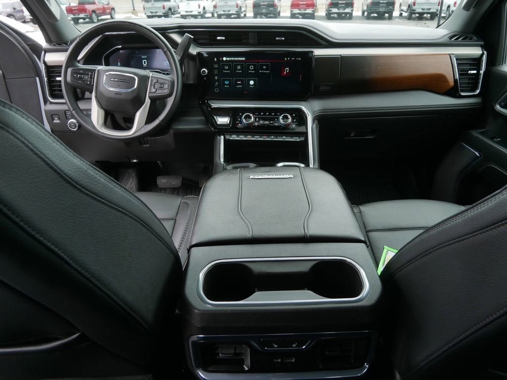 2025 GMC Sierra 3500 HD Denali