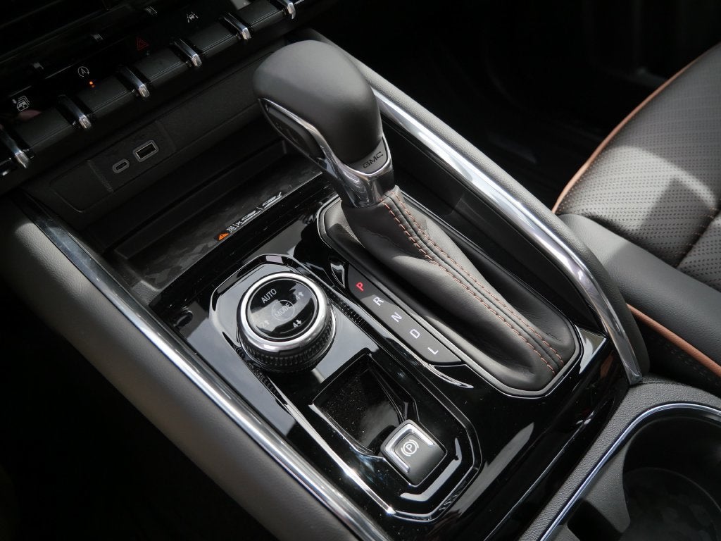 2026 GMC Canyon AT4 - Photo 11