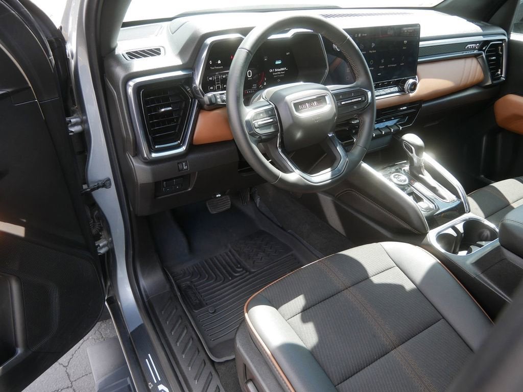 2024 GMC Canyon AT4