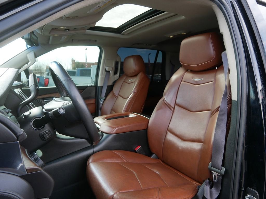 2017 Cadillac Escalade Luxury