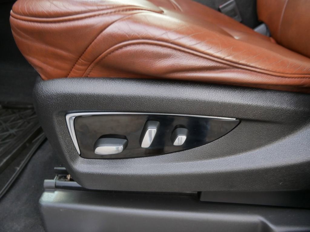 2017 Cadillac Escalade Luxury