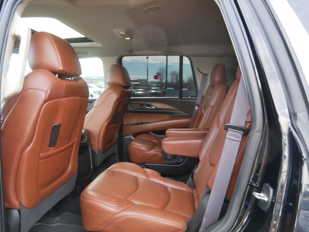 2017 Cadillac Escalade Luxury