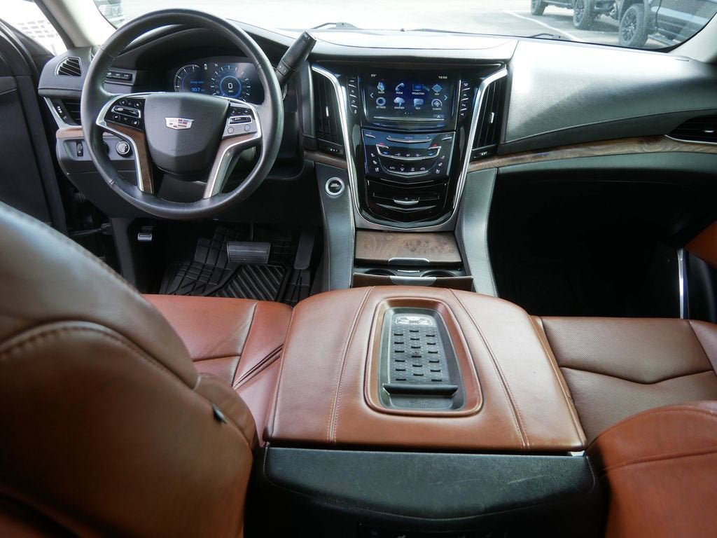 2017 Cadillac Escalade Luxury