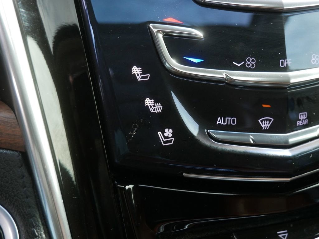 2017 Cadillac Escalade Luxury