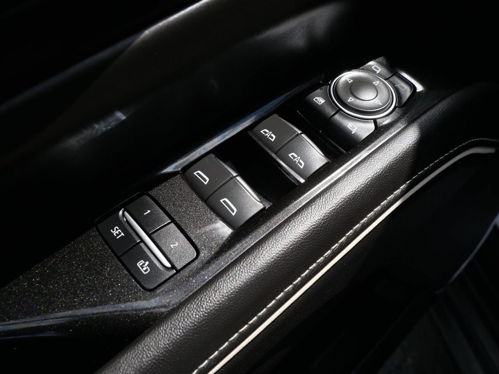 2023 Cadillac Escalade ESV 4WD Premium Luxury Platinum