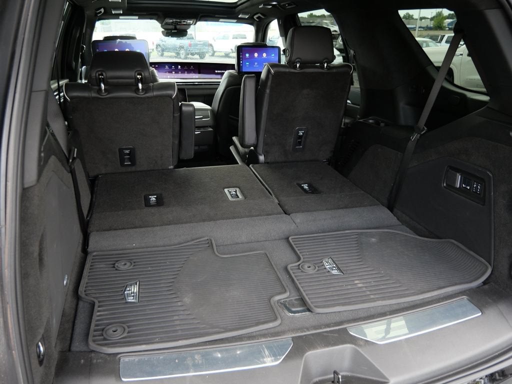 2025 Cadillac Escalade Sport Platinum