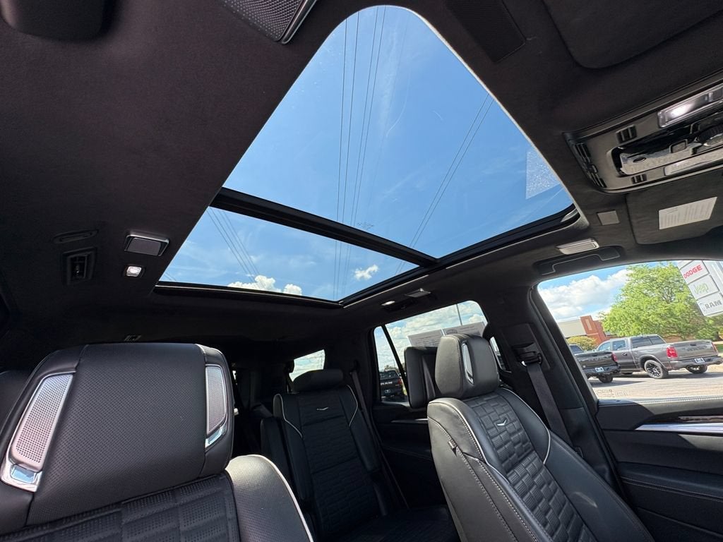 2025 Cadillac Escalade Sport Platinum