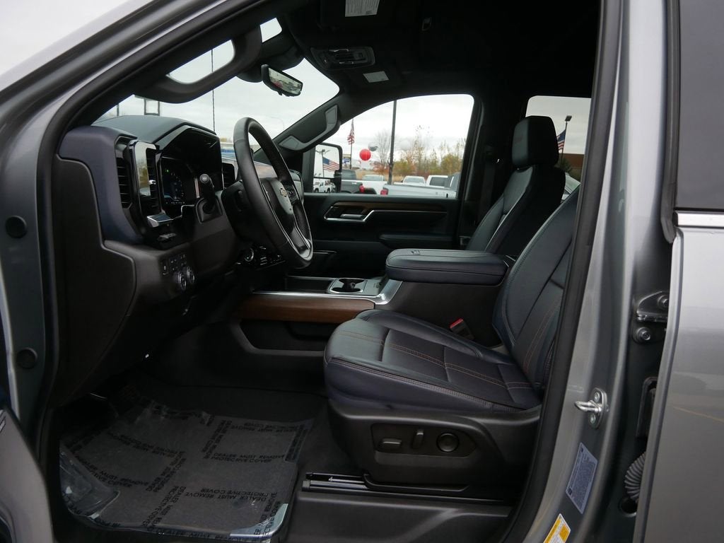 2024 Chevrolet Silverado 3500 HD High Country