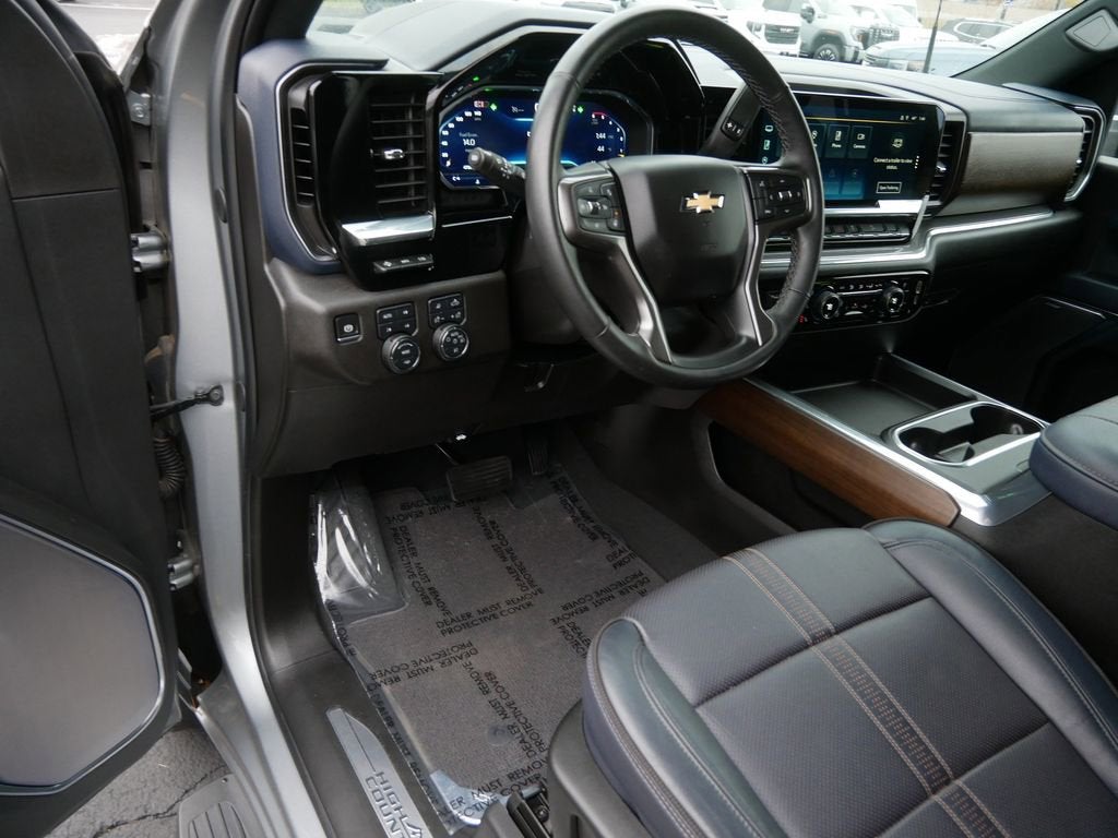 2024 Chevrolet Silverado 3500 HD High Country