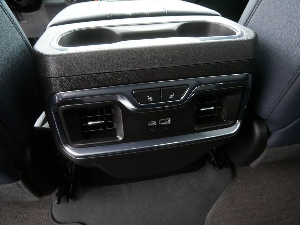 2024 Chevrolet Silverado 3500 HD High Country