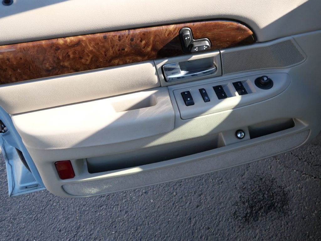 2010 Mercury Grand Marquis LS