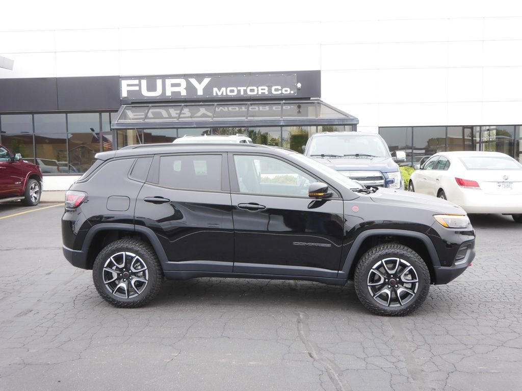 2025 Jeep Compass Trailhawk