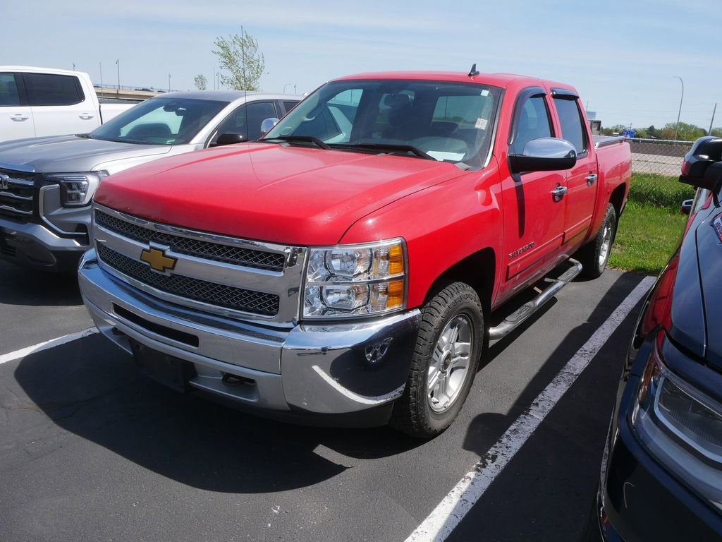 Used 2013 Chevrolet Silverado 1500 LT with VIN 3GCPKSE72DG129143 for sale in Forest Lake, Minnesota