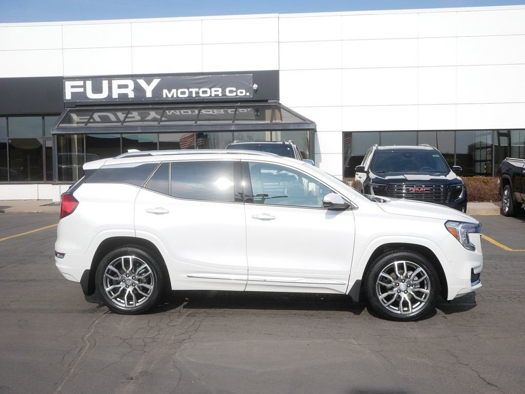 2023 GMC Terrain Denali