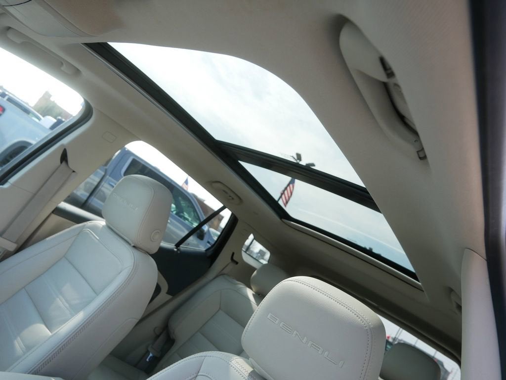 2023 GMC Terrain Denali