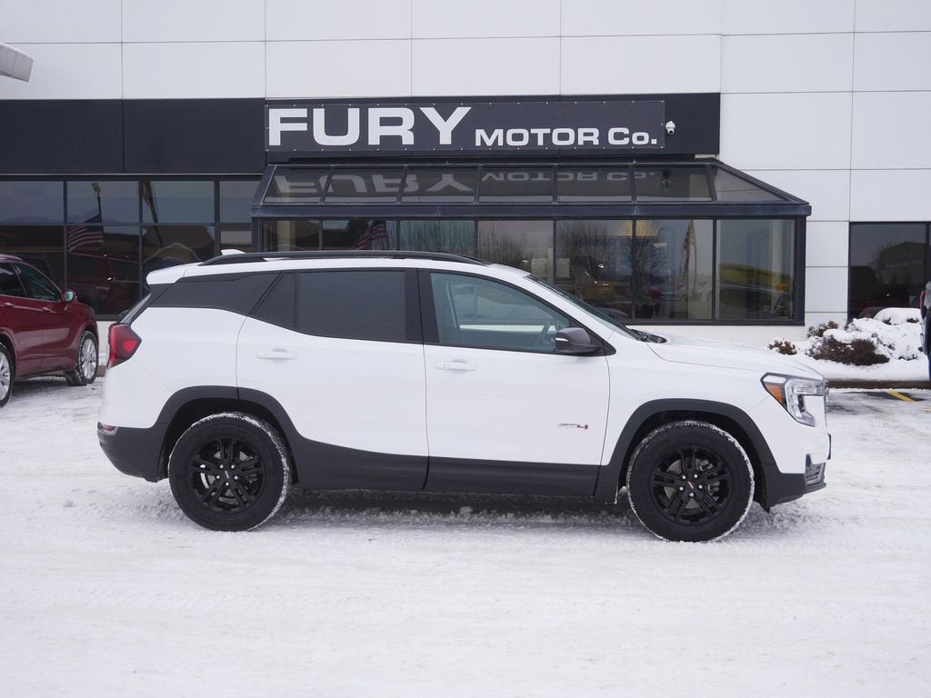 2023 GMC Terrain AT4