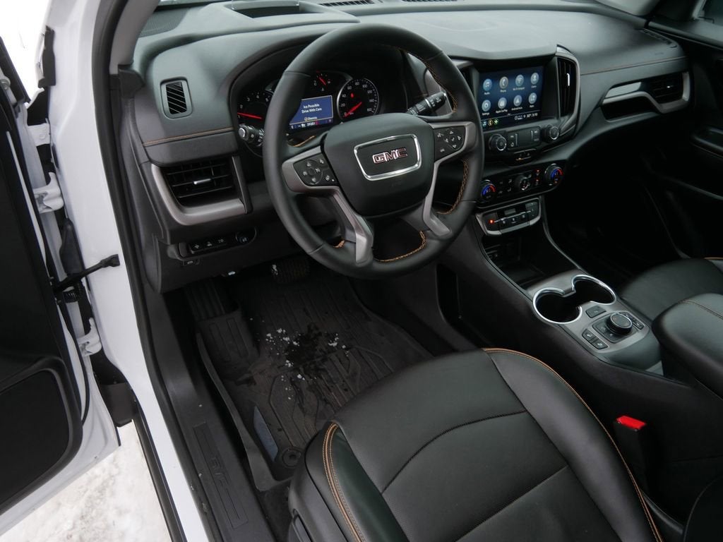 2023 GMC Terrain AT4