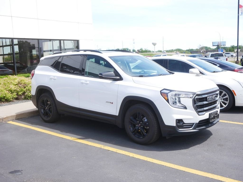 2022 GMC Terrain AT4